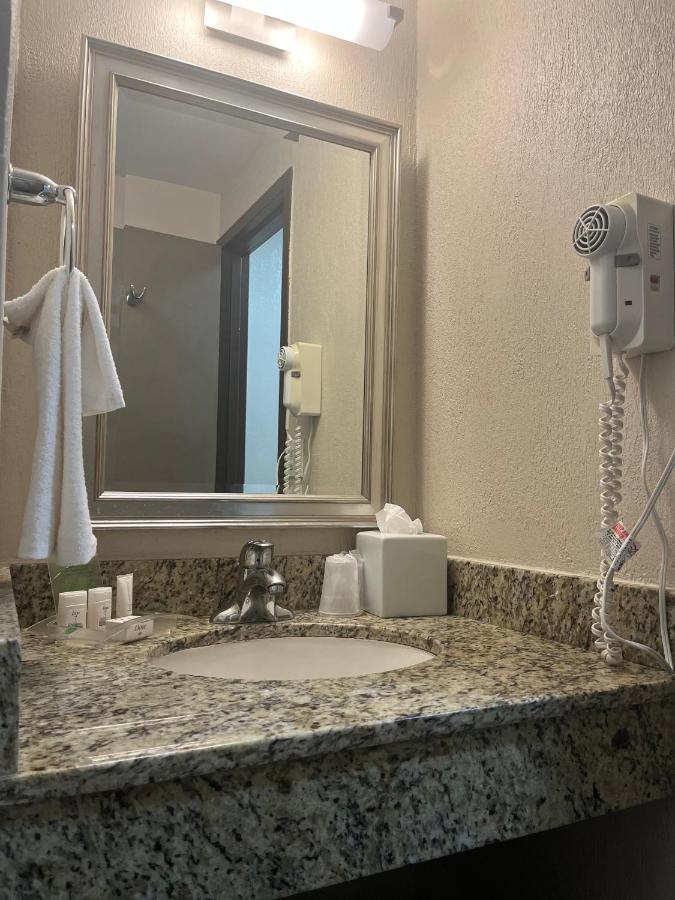 Holiday Inn Houston Sw-Near Sugar Land By Ihg Dış mekan fotoğraf